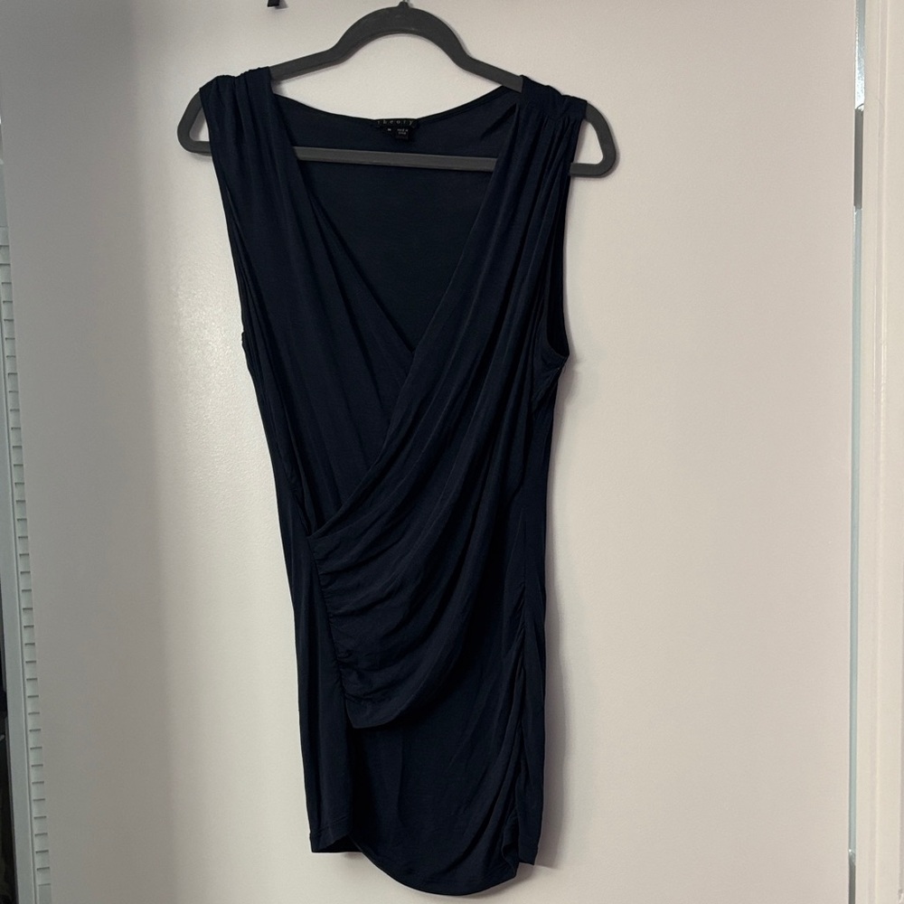 Theory Navy Size M Top